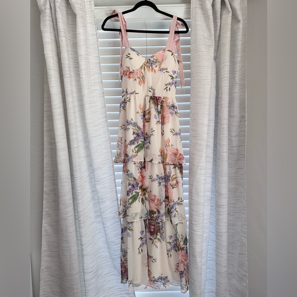 Blush Horizon Tiered Bustier Maxi Dress medium neutral floral - Picture 5 of 12